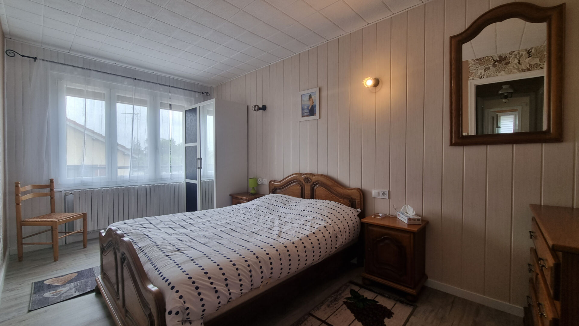 Pavillon de 90 m\u00b2 avec d\u00e9pendances secteur calme sur 795 m\u00b2 de terrain 15\/18